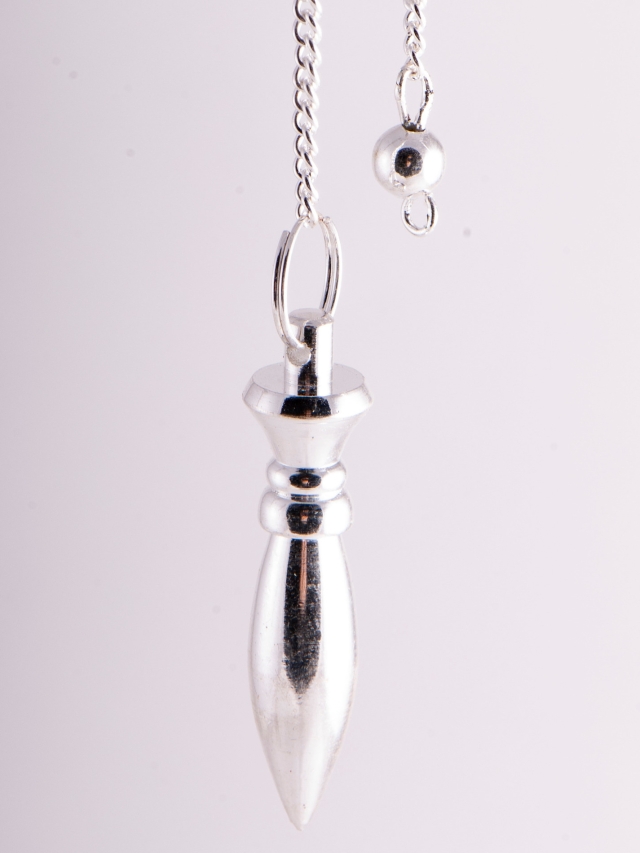 Messing Karnak Pendel, versilbert, 4 cm, 14g